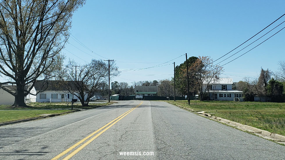 Roadway through the village of Weems Virginia
